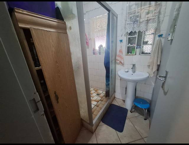 4 BEDROOM HOUSE FOR SALE IN VANDERBIJLPARK CW 5